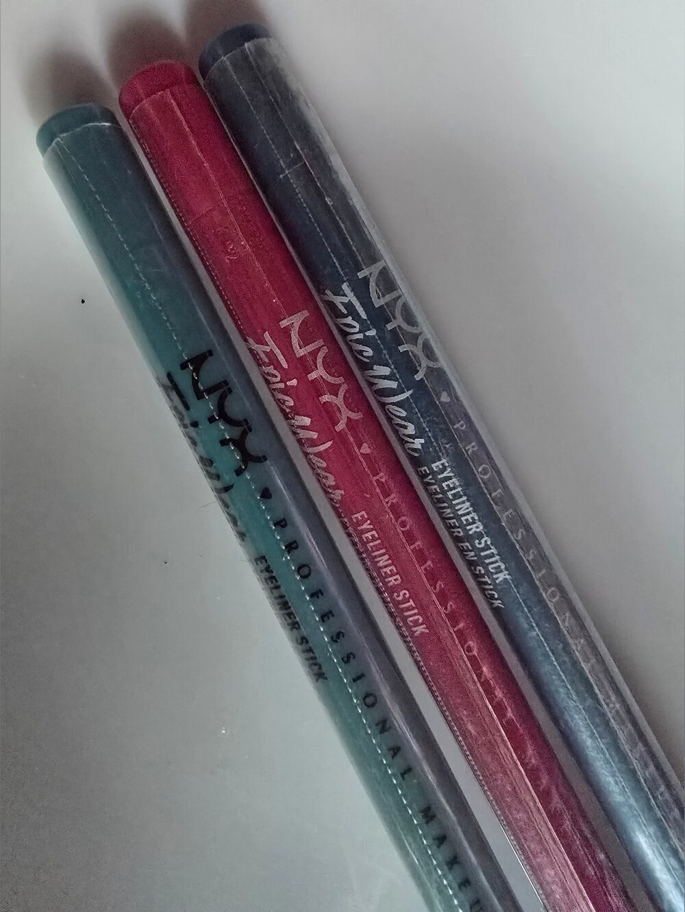 3 NYX Epic Wear Eyeliner Sticks- Chill Blue, Pink Spirit & Blue Trip 80s 90s